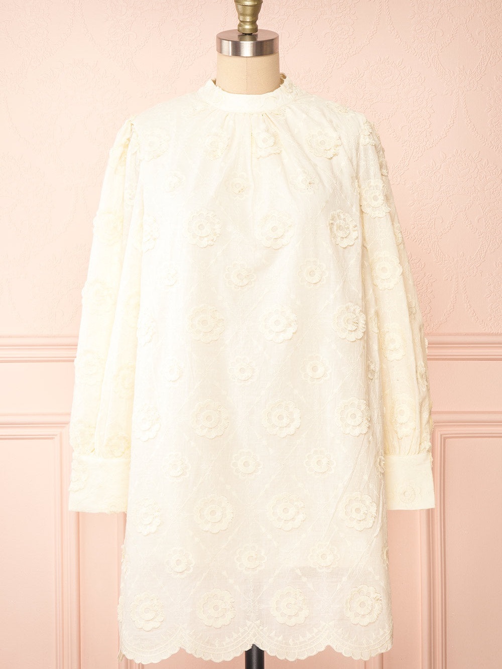 Pnoae | Floral Embroidered Short Shift Dress